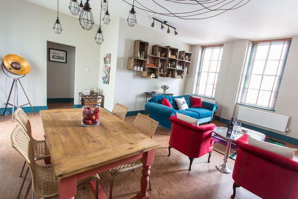 Oddfellows & Chester
