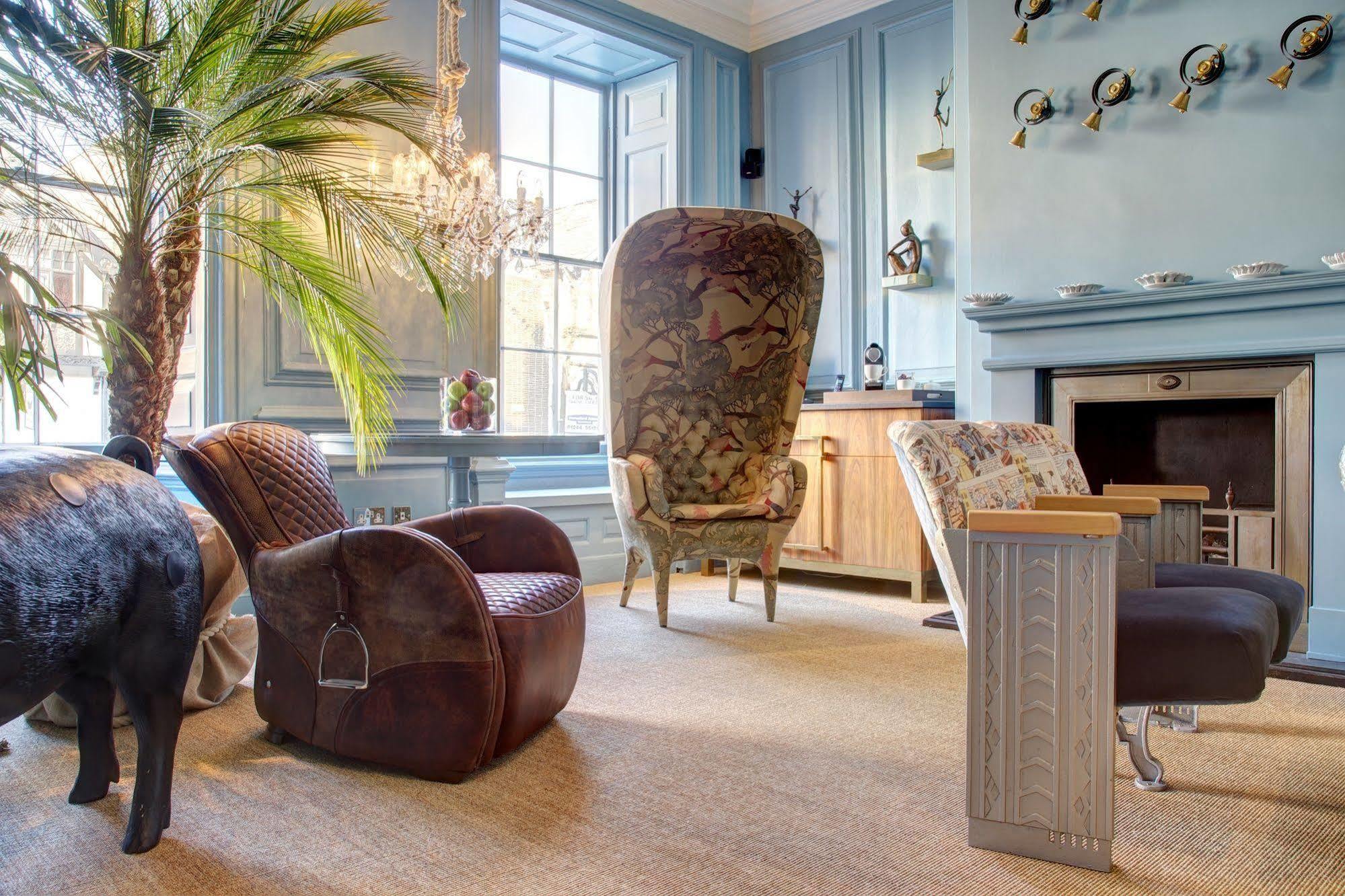Oddfellows &
